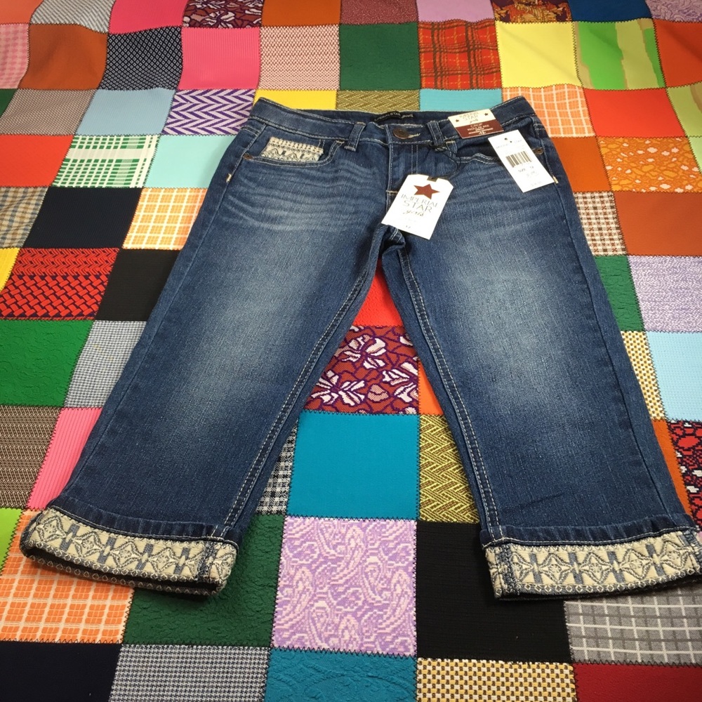 Girl's Imperial Star embroidered capri jeans